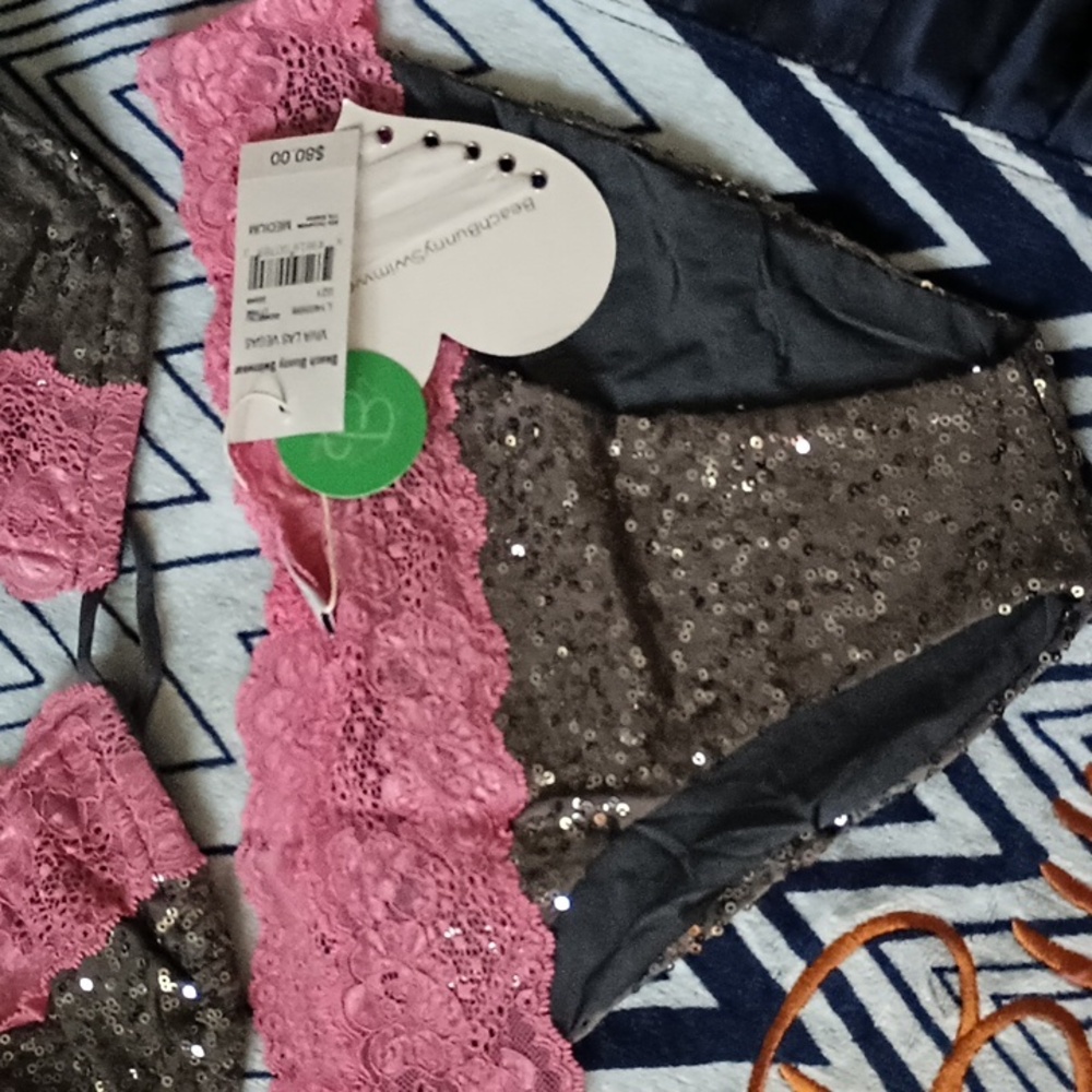 Beach Bunny Viva Las Vegas NWT SM top MD Full Coverage Bottom - Picture 2 of 14